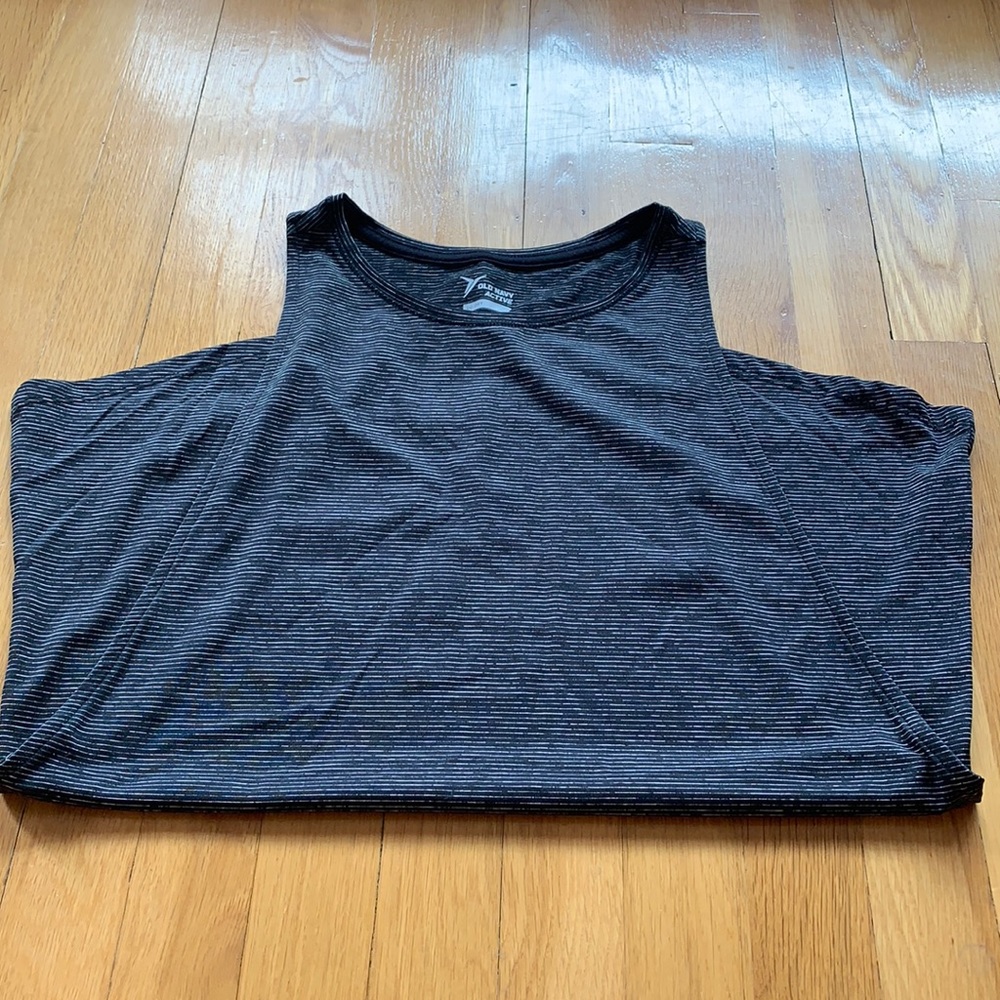 Old navy active workout tank